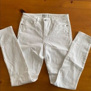 White Jeans from Abercrombie and Fitch size 27L